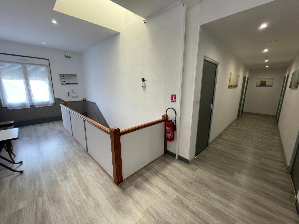 Logis Hotel Le Terminus Bourcefranc Exterior foto